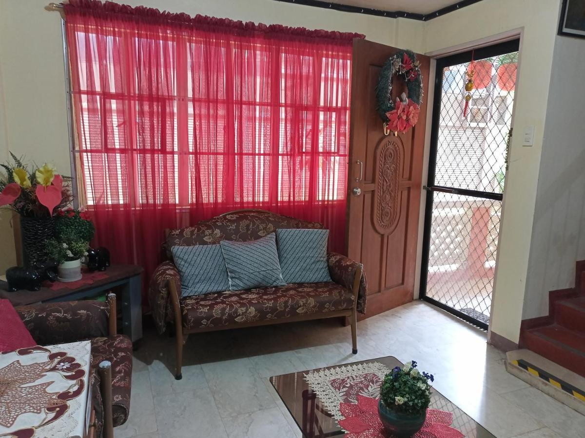 3Br Townhouse In Tagaytay City Βίλα Εξωτερικό φωτογραφία